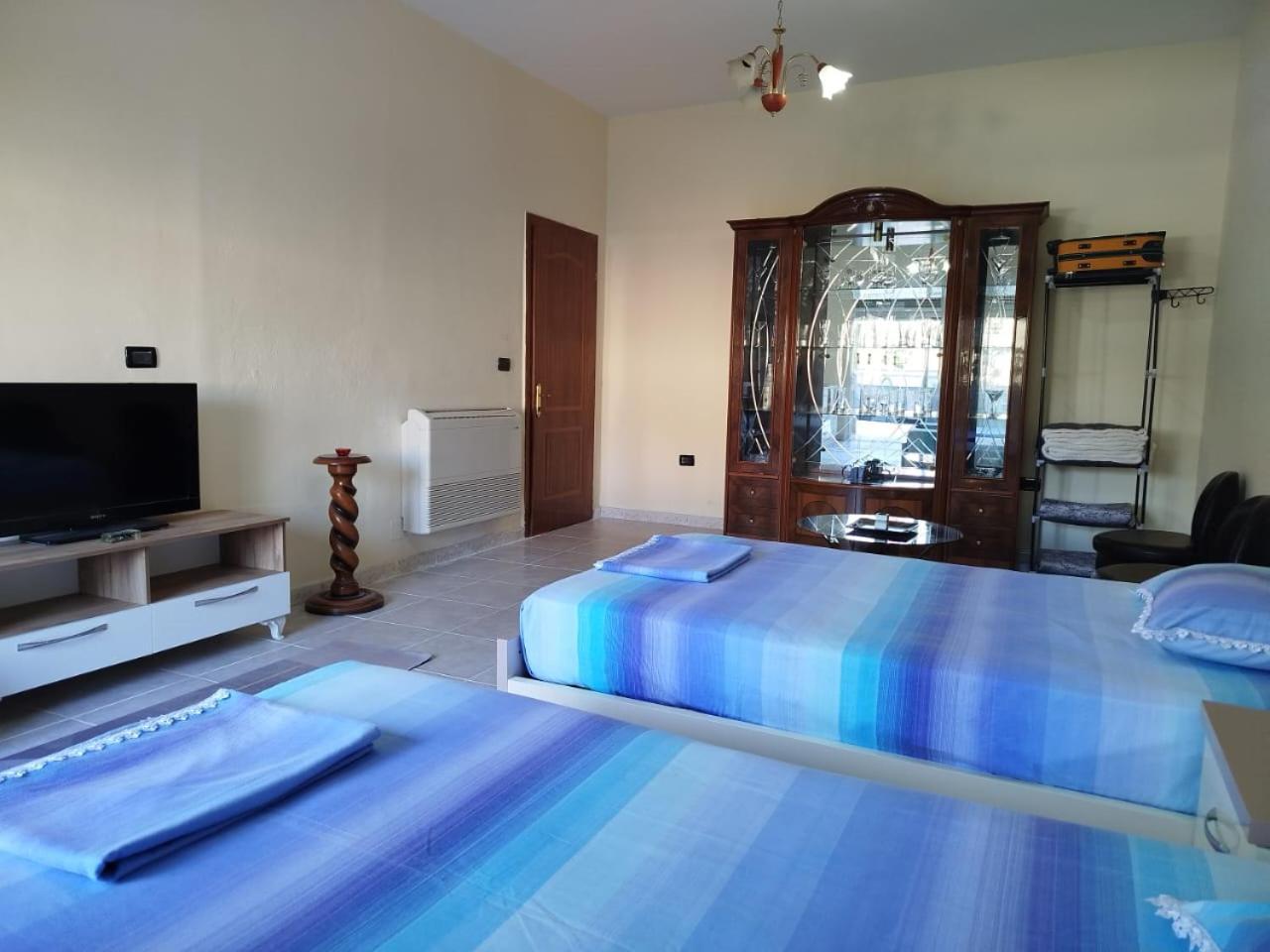 Ami Guest House Fier Ngoại thất bức ảnh